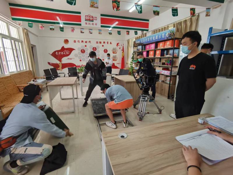追星女孩心理学分析报告：中卫广告片拍摄公司揭秘饭圈应援式传播逻辑